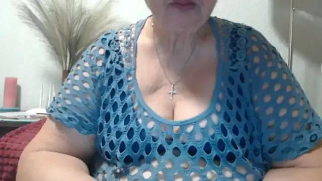 PeggySoft from StripChat