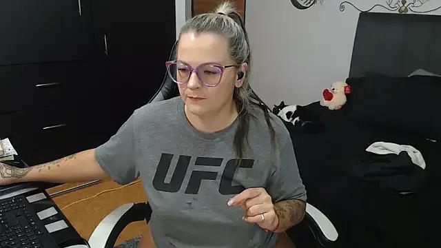 perlagoloza05 from StripChat is Freechat