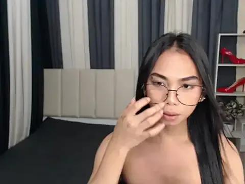 PetiteAsianYuki from StripChat is Freechat