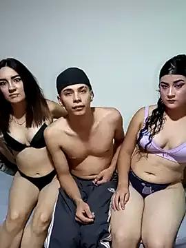 petitejulis from StripChat is Freechat