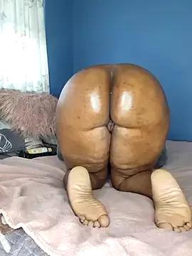 phatassqueen from StripChat is Freechat