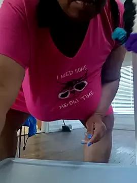 pinkpassionpleaser from StripChat is Freechat