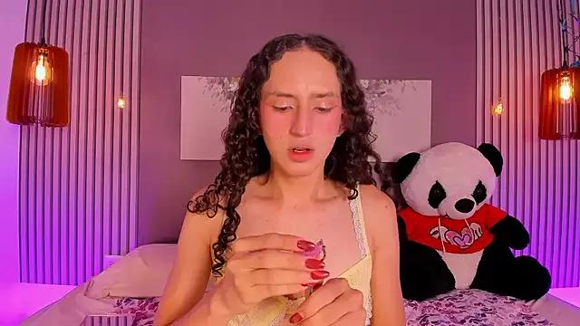pinky_peach from StripChat is Freechat