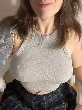 Polina-Fox from StripChat is Freechat