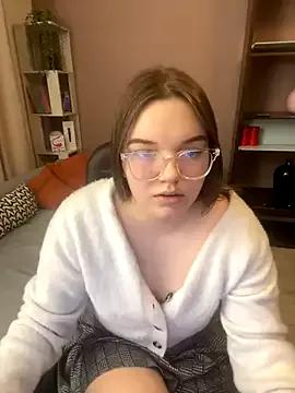 Polly_Pons from StripChat is Freechat