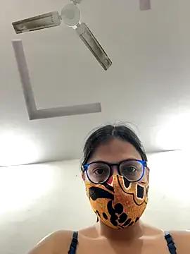 Poojaxdelhi from StripChat is Freechat