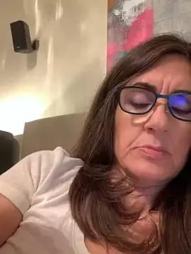 PreciousKittyXO from StripChat is Freechat