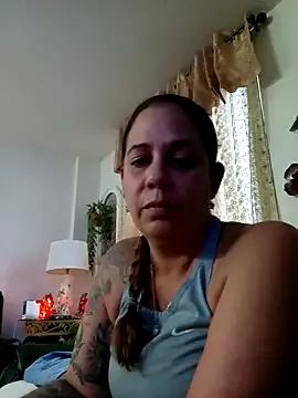 PrettyKittyMia from StripChat is Freechat