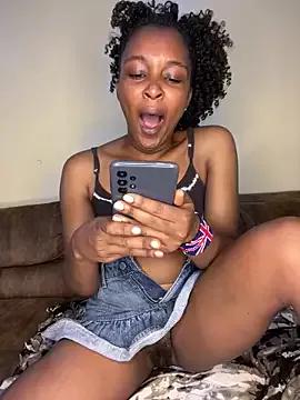 prettyvalleh from StripChat is Freechat