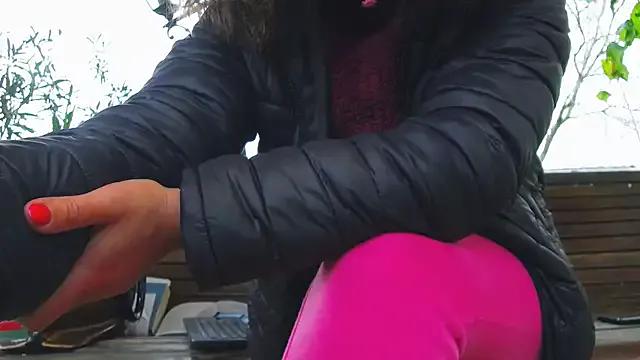 PublicMellyBigLabia from StripChat is Freechat