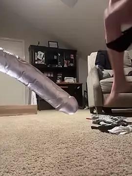 pussyaddict21 from StripChat