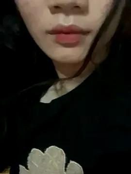 Q_Qia from StripChat