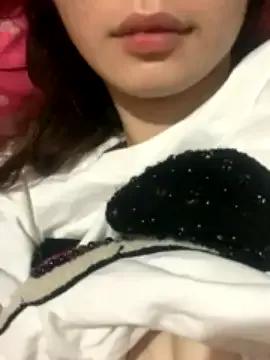 Q_Qia from StripChat