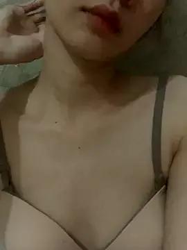 Q_Qia from StripChat