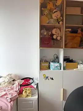 qinger2025 from StripChat is Freechat