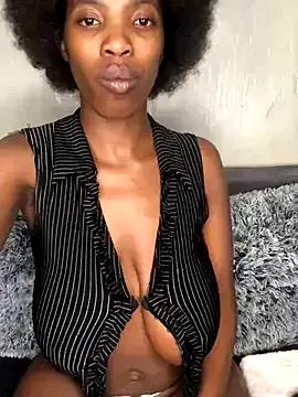 Queen-Boobylicious from StripChat