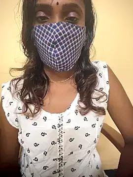 Queen-dhivya from StripChat