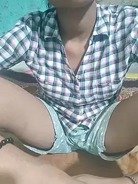 Queen-girs from StripChat