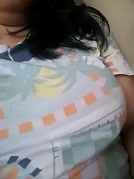 Queen-Rb from StripChat is Freechat