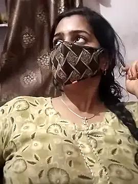 Queen467 from StripChat is Freechat