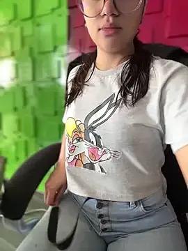 Queen__Love from StripChat is Freechat