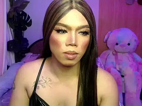 Queen_alena from StripChat is Freechat