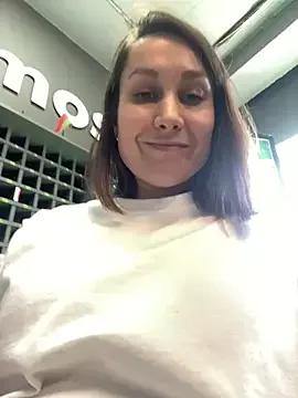 Queen_Dance from StripChat