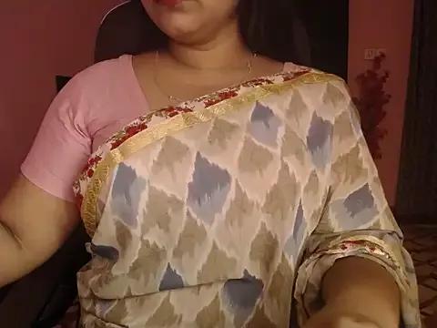 Queen_Jessia from StripChat