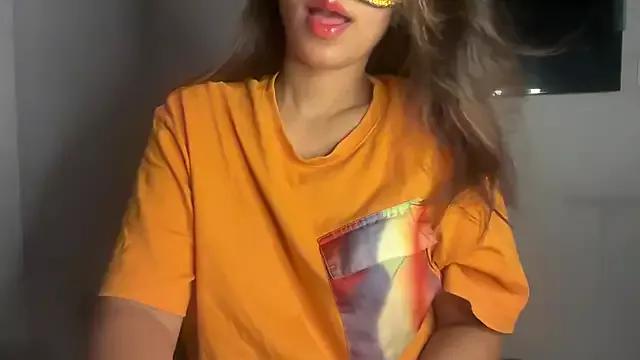 Queen_Sakhi from StripChat is Freechat