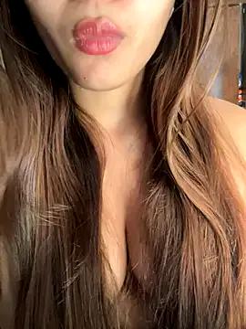 Queen_Shanuu from StripChat is Freechat