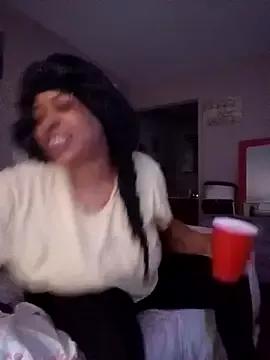 QueenDim3 from StripChat