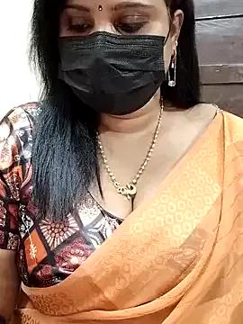 queenlakshana from StripChat is Freechat