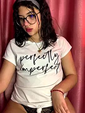 QueenLovexo from StripChat is Freechat