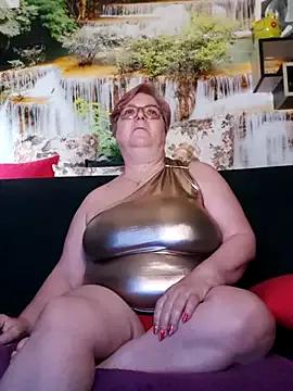 QueenPammy1 from StripChat is Freechat