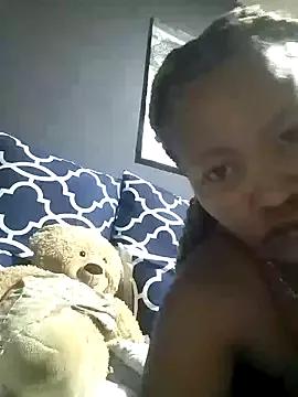 QueenPop from StripChat is Freechat