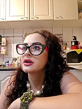 QueensInspireKings from StripChat is Freechat