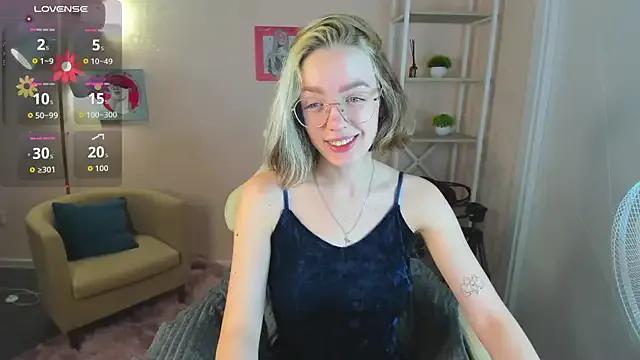 R0cket_bunny from StripChat is Freechat