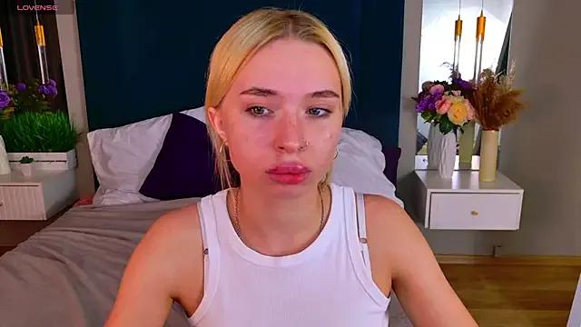 Checkout girls naked models with similar nickname. Cute sexy Free Models.