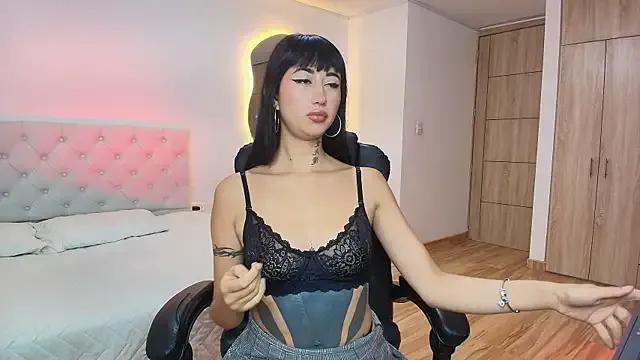 Raven__riot from StripChat is Freechat