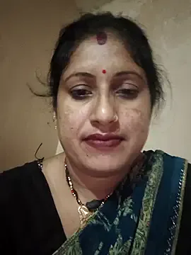 Rayal_bhabi from StripChat is Freechat