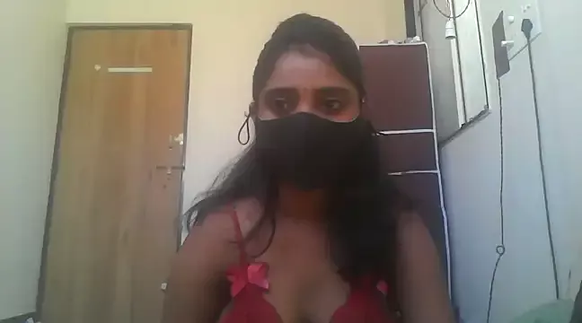 RealBeauty13 from StripChat