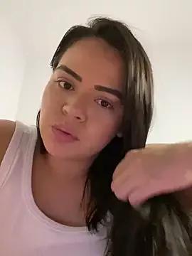 rebeccaareys from StripChat is Freechat
