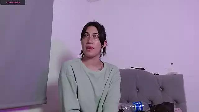 Red-moon1 from StripChat is Freechat