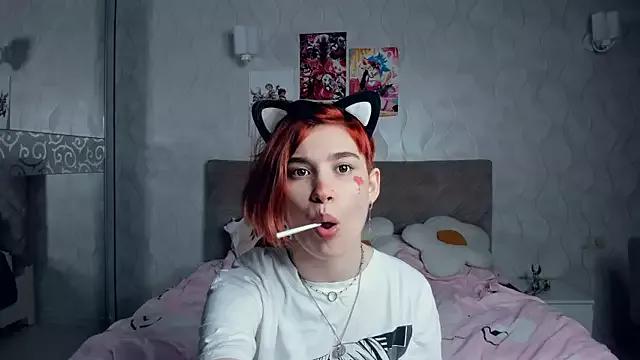 RedLovely from StripChat is Freechat
