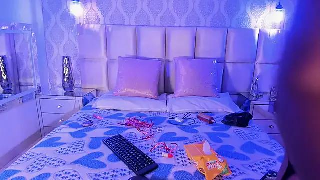 ReginaBerry from StripChat is Freechat