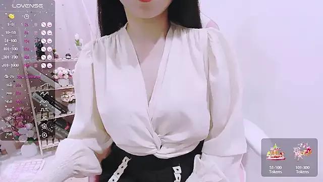 Rellababyy from StripChat
