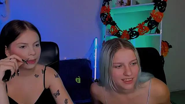 renata_sweety from StripChat is Freechat