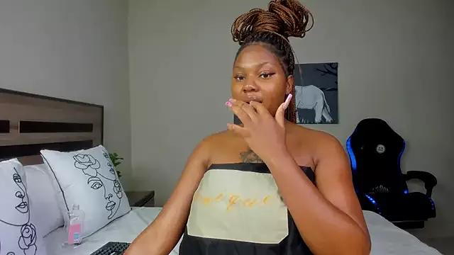 Renee-18 from StripChat