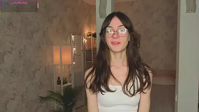ReneeLippeatt from StripChat is Freechat