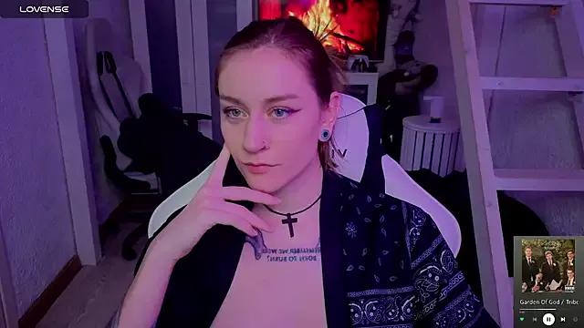 RetroMarie from StripChat is Freechat